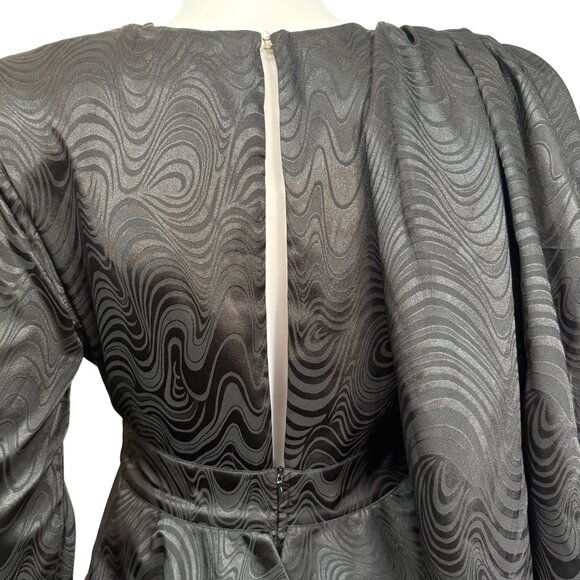 Pas Pour Toi by Dodo Bar Or Black Cocktail Dress With Embellishment Size 40/8 - Picture 3 of 9